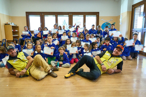 Un viaggio di inclusione e solidarietà: Gli Alpinisti InSuperAbili e l'educazione dei Piccoli Cuori di Valtournenche