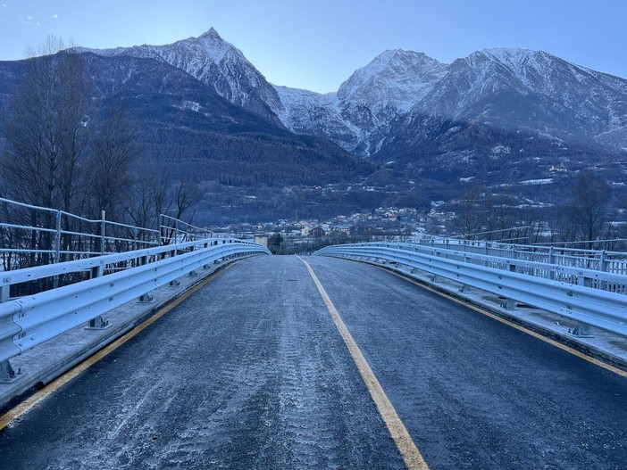 Riapre in anticipo il ponte di Brissogne sulla Dora