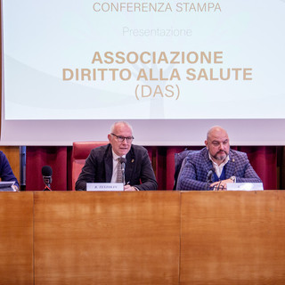 DAS, solidarietà in azione: Medici in pensione disponibili a cure gratuite a chi non può permettersele