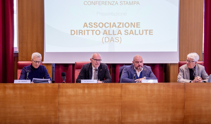 DAS, solidarietà in azione: Medici in pensione disponibili a cure gratuite a chi non può permettersele