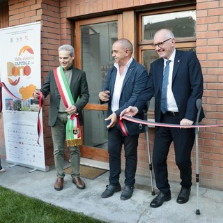 Da sn: il sindaco di Aosta, Gianni Nuti; il pres. di CSS, Claudio Latino; il pres. della Regione, REnzo Testolin