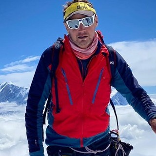 Felicitazioni del Presidente Testolin alla guida alpina Marco Camandona, nuovo Ufficiale dell’Ordine al Merito della Repubblica italiana