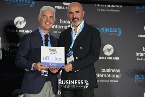 uBroker vola e conquista il Business International Finance Award 2024