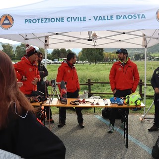 Visita delle scuole al Campo base della Protezione civile allestito per Esercitazione annuale (Foto)