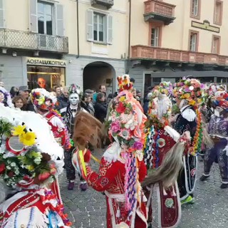 Aosta: Les Carnavals de Montagne una grande festa di tradizione, folklore e divertimento