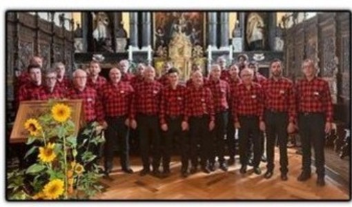 CORO POLIFONICO SANT’ORSO, fondato nel lontano 1948 per iniziativa del Canonico Jean DOMAINE, che diresse con passione per 25 anni, simboleggia un importante patrimonio culturale e religioso della comunità. La sua missione, intessuta di armonie e melodie, invita chi ascolta a sostare, riflettere e apprezzare la vita