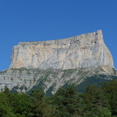 Mont Aiguille (Ph: Lo Scarpone)