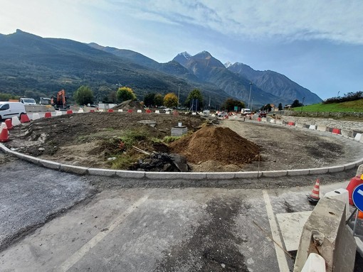 Proseguono i lavori per la nuova rotatoria di Nus: dal 17 ottobre la deviazione del traffico per Fénis e per casello autostradale