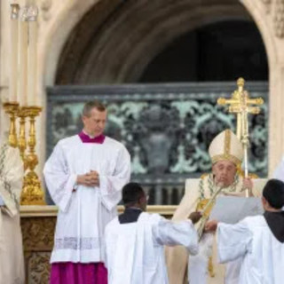 Papa Francesco: &quot;Questi nuovi santi hanno vissuto il servizio, lo stile di Gesù&quot;