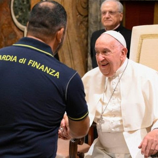 Il Papa alla Guardia di Finanza: servite il bene comune, avanti contro droga e corruzione