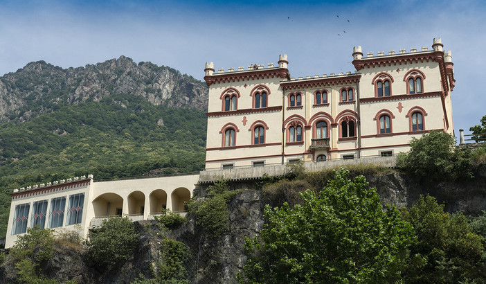 Pont-Saint-Martin: Investimenti e sfide per il futuro delle scuole comunali