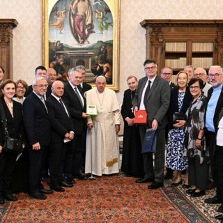 Papa: impegnarsi perché tutti i cristiani celebrino la Pasqua nello stesso giorno