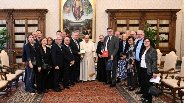 Papa: impegnarsi perché tutti i cristiani celebrino la Pasqua nello stesso giorno