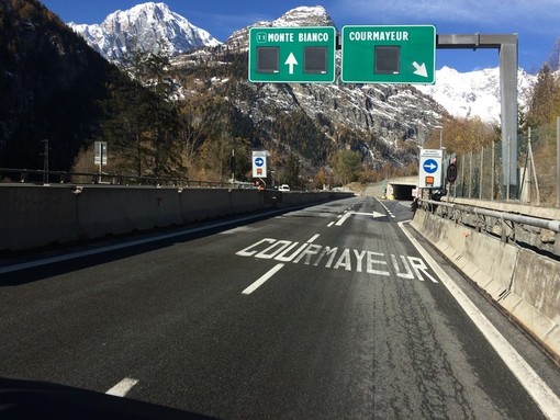 Rav aumenta tariffa autostrada Aosta-Courmayeur; Sav lascia invariata Aosta-Quincinetto