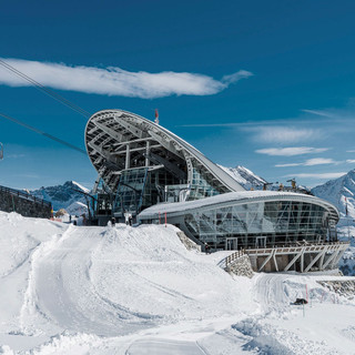 Courmayeur, la montagna romantica che conquista gli innamorati per San Valentino 2025