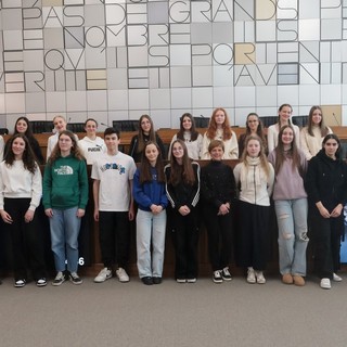 Le classi II A e II B del Liceo linguistico Esabac in visita al Consiglio Valle: un'esperienza di crescita formativa