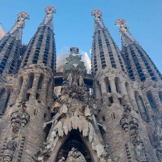 La Sagrada Familia, porta giubilare sul Dio della speranza