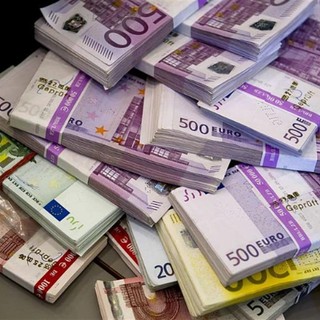 L'OPINIONE DI UN LETTORE: Quante persone possono permettersi di avere un borsello contenente 50.000 euro?