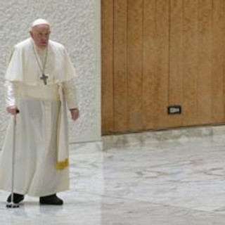 Papa Francesco ha l'influenza: &quot;Annullate le udienze di oggi&quot;