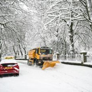 Neve e freddo record in Gb e Usa, voli cancellati in Germania: in atto la tempesta invernale