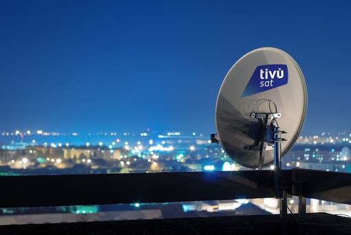 Gli italiani che guardano la tv via satellite sono più di 15 milioni