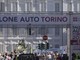 Torino, auto da rally sulla folla in piazza San Carlo: 5 in ospedale