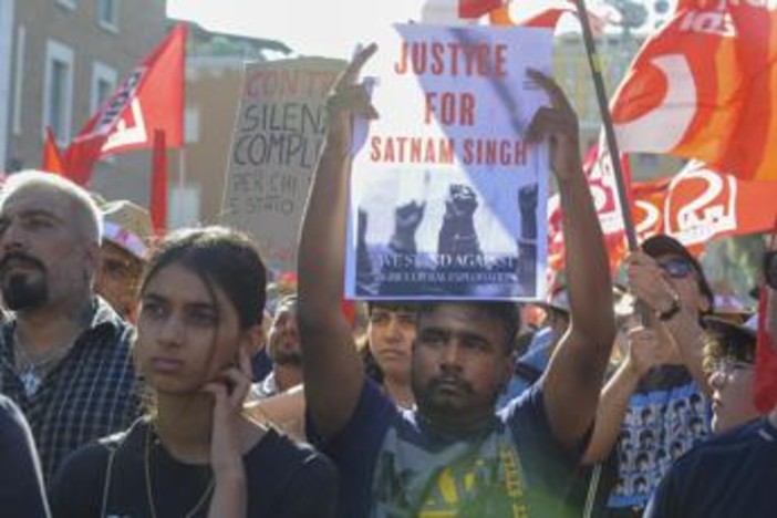 Morte Satnam Singh, manifestazione a Latina. Mattarella: &quot;Stop sfruttamento lavoro illegale&quot;