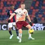 La Roma si salva con un rigore di Dovbyk al 98', a Bologna finisce 2-2