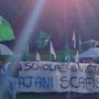 A Pontida cori giovani Lega contro Tajani: &quot;Scafista&quot;. Ira Forza Italia, Salvini si scusa