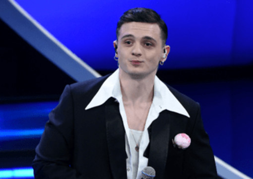 Sanremo 2025, Olly chi è: il successo improvviso, il sogno da bambino e la visione sull'amore