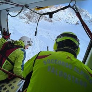 Monte Bianco, alpinista muore scivolando in canalone su ghiacciaio del Miage