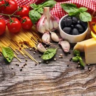 Dieta mediterranea riduce rischio mortalità per le donne, lo studio