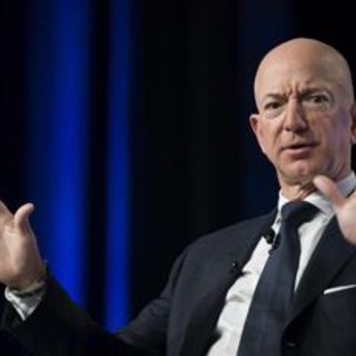 Elezioni Usa, Bezos difende il no all'endorsement: &quot;E' scelta di principio&quot;