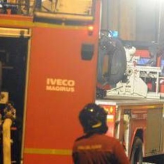 Genova, incendio in un appartamento: morto 29enne, 4 feriti