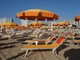 Spiagge, 203 euro in media alla settimana per ombrellone e lettini