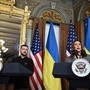 Harris a Zelensky: &quot;Sostegno Usa a Ucraina per battere Russia&quot;