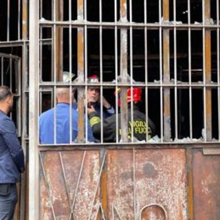 Incendio Milano, richieste di denaro e ipotesi dolosa: le indagini, cosa sappiamo