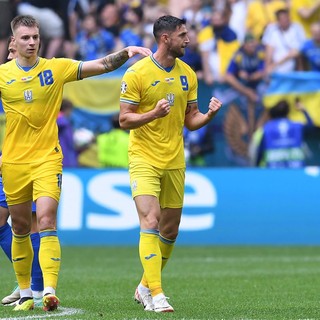 Ucraina batte Slovacchia 2-1, in Girone E grande equilibrio