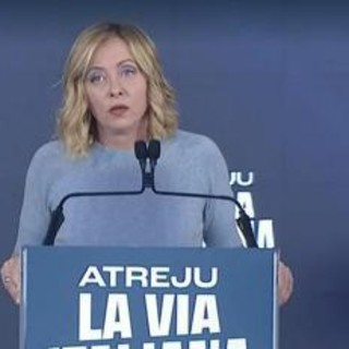 Meloni, il discorso ad Atreju: &quot;Ci hanno augurato ogni male, compatti fino a fine governo&quot;