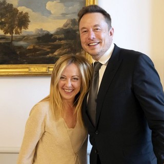 Meloni sente Musk “La sua visione una risorsa per Stati Uniti e Italia”