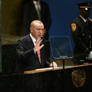 Erdogan all'Onu: &quot;A Gaza politiche di massacro, chi media per tregua dà armi a Israele&quot;