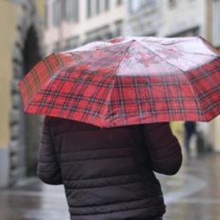 Maltempo, allerta meteo rossa in Sicilia per forti piogge e temporali