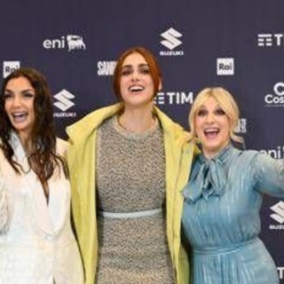 Sanremo 2025, la diretta della terza serata: Leone, Lamborghini e Follesa co-conduttrici