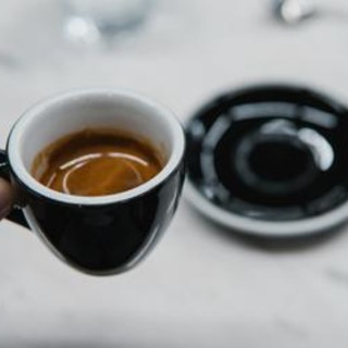 Caffè al bar, prezzo +14,3% in 3 anni: Bolzano la città più cara