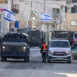 Israele, operazione a Jenin: caccia ai terroristi, infrastrutture nel mirino