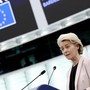 Ue, von der Leyen bis in carica con 370 voti: minimo storico e gruppi spaccati