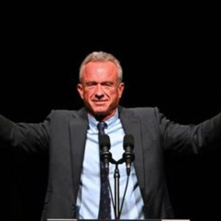 Usa, oltre 75 premi Nobel scrivono al Senato: &quot;No a Robert Kennedy Jr alla sanità&quot;