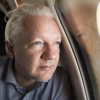 Assange parla al Consiglio d'Europa, è primo discorso pubblico dal rilascio