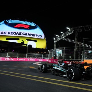 Russell in pole a Las Vegas, Sainz secondo e Leclerc quarto