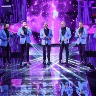 Sanremo 2025, Neri per Caso chi sono: il gruppo che duetta con Massimo Ranieri